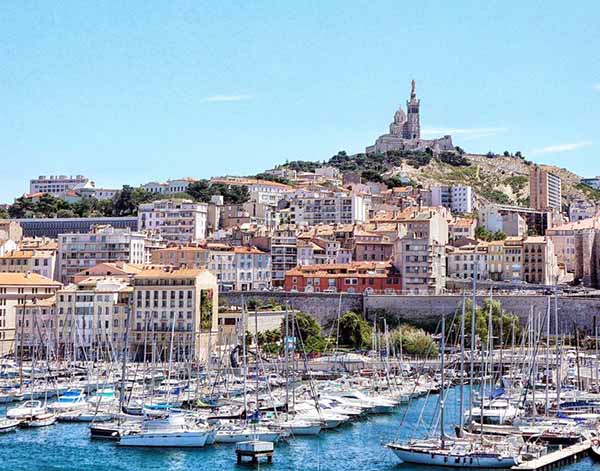 Voir les locations de camping autour de Marseille